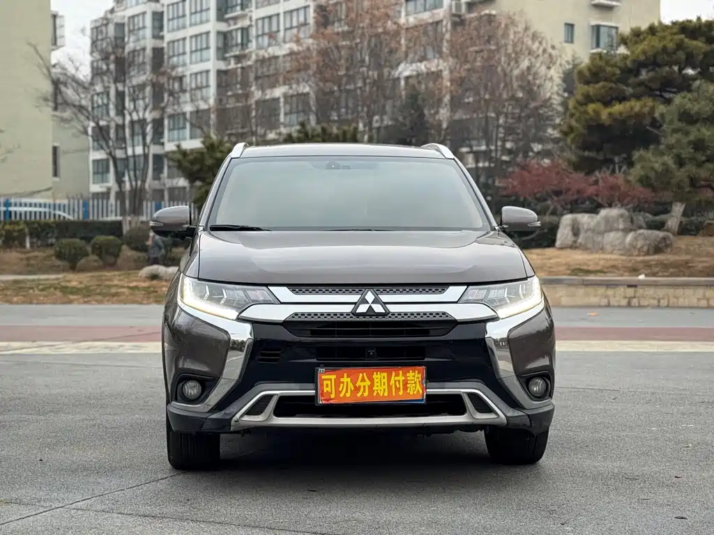 Outlander 欧蓝德 2019款 2.4 L 两驱致行版 5座 国V