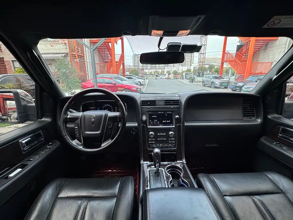 Navigator 3.5 T AWD