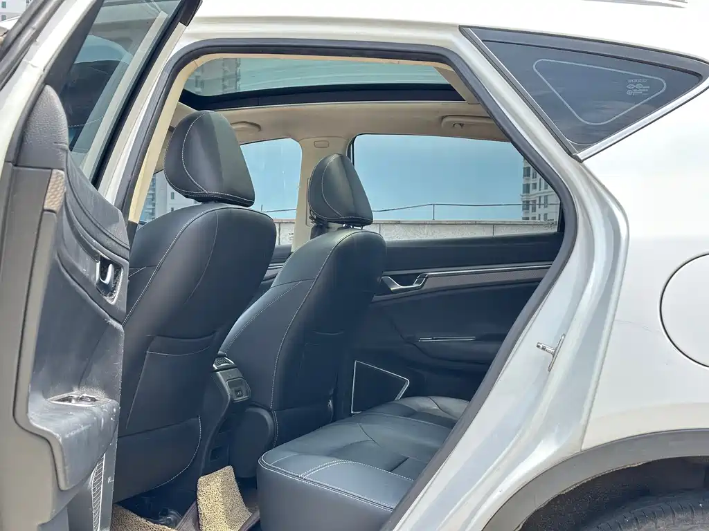 Emgrand GS Sport 1.3 T Auto Leading Style