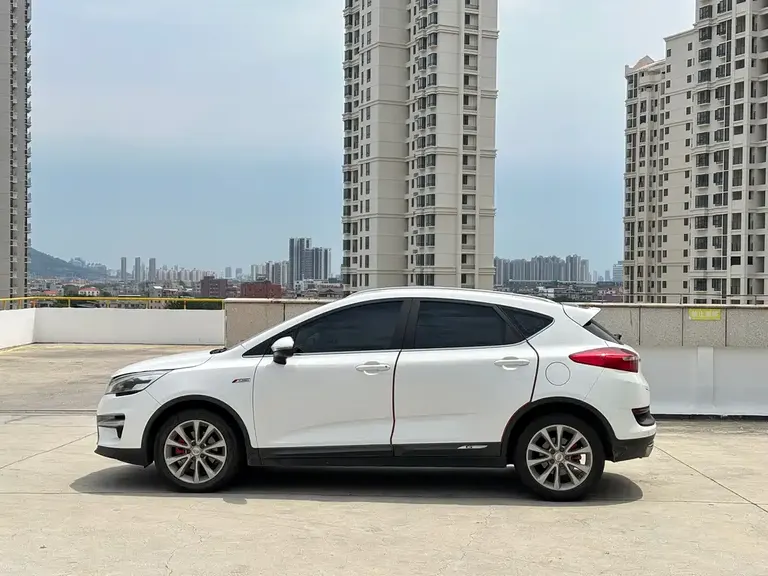 Geely Emgrand GS Sport 1.3 T Auto Leading Style