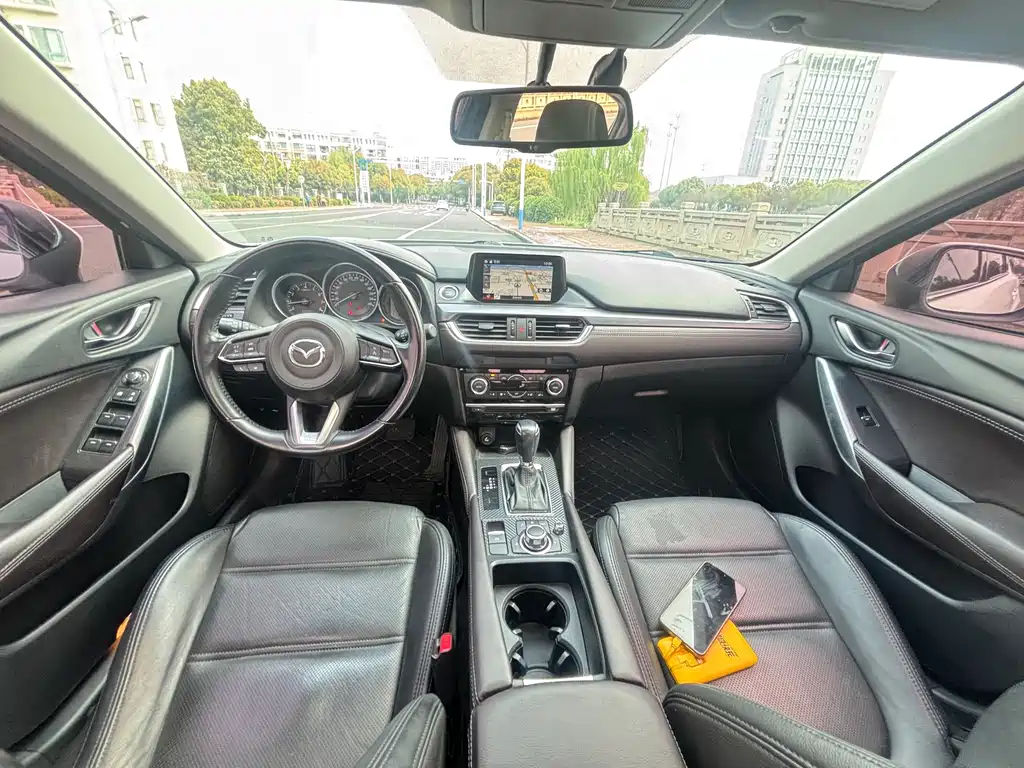 Atenza 2.0 L Blue Sky Luxury CN-V