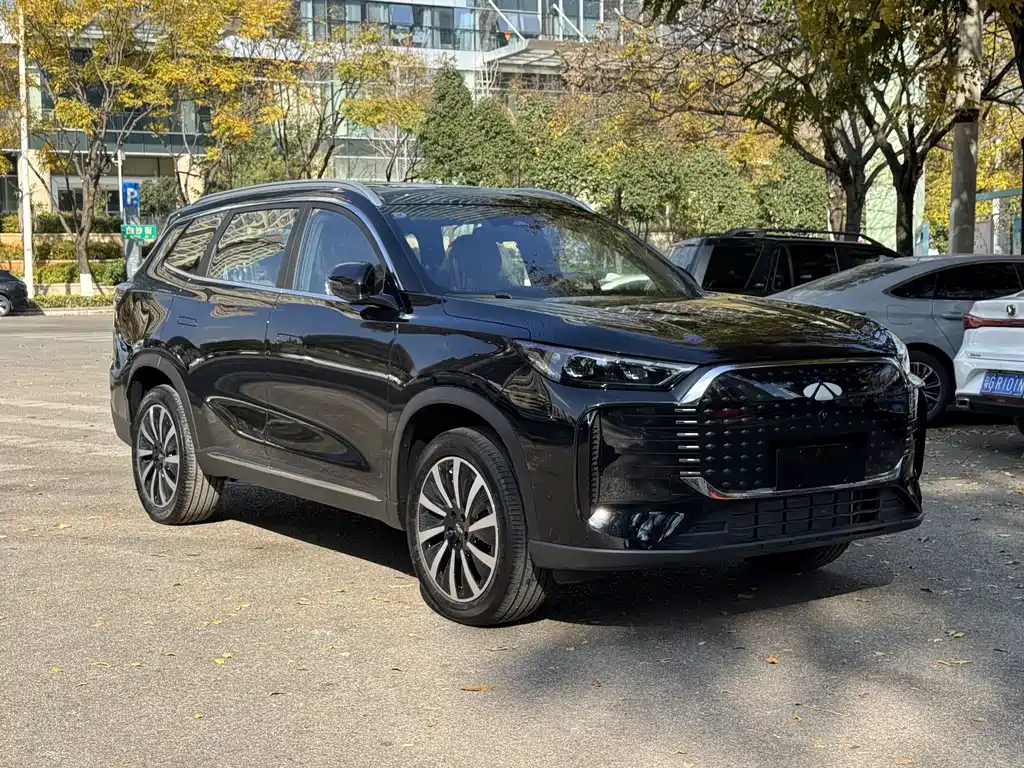 Fengyun T8 1.5 T 130 km Premium 5-seat