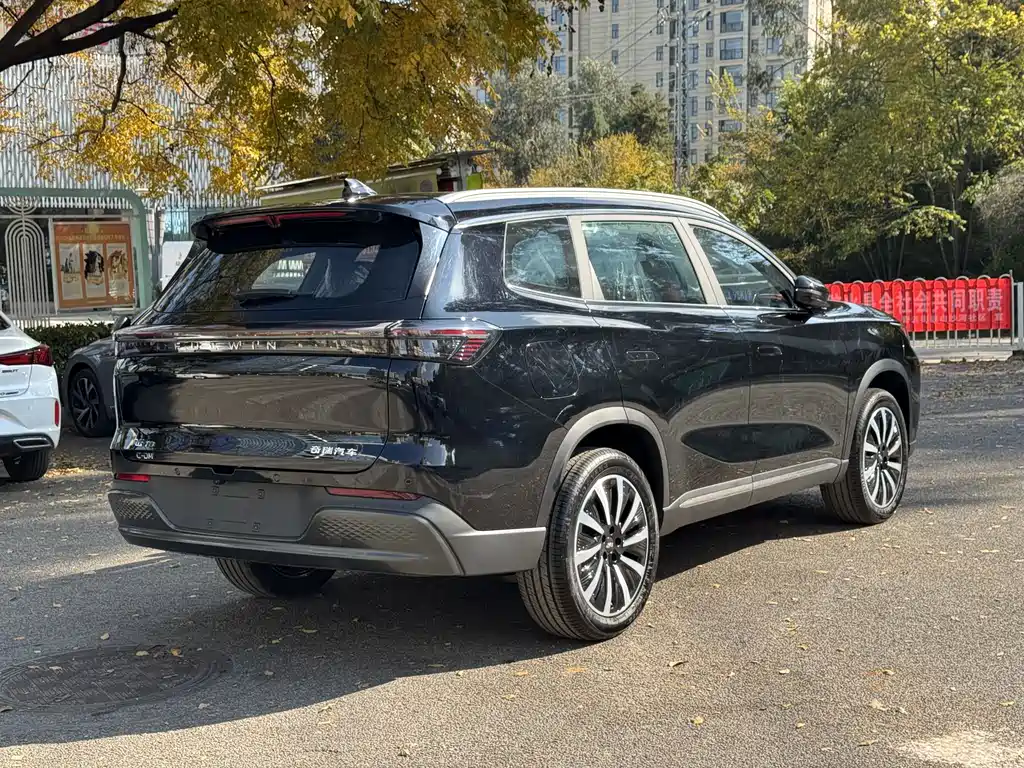 Fengyun T8 1.5 T 130 km Premium 5-seat