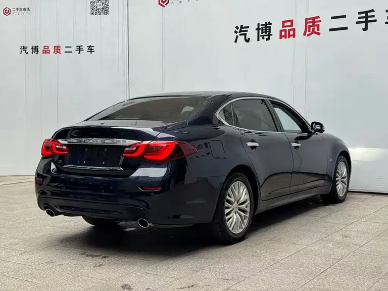 Infiniti Q70 Q70 L 2.5 L Joy