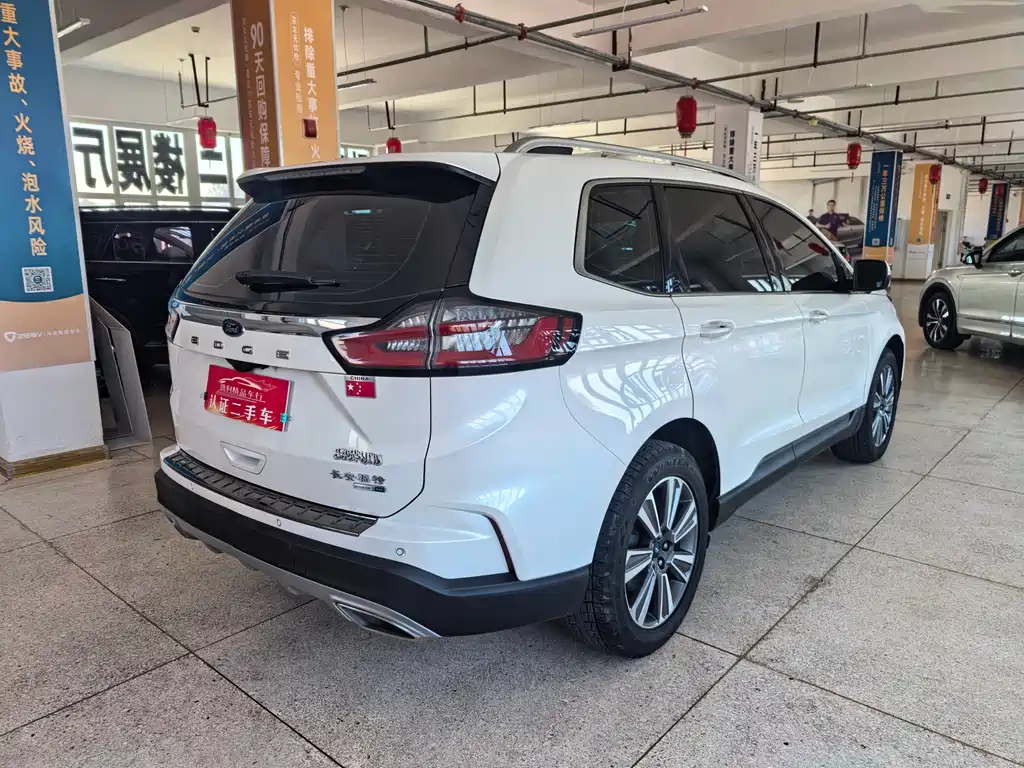Edge PLUS EcoBoost 245 2 WD Platinum Sharp 5-seat