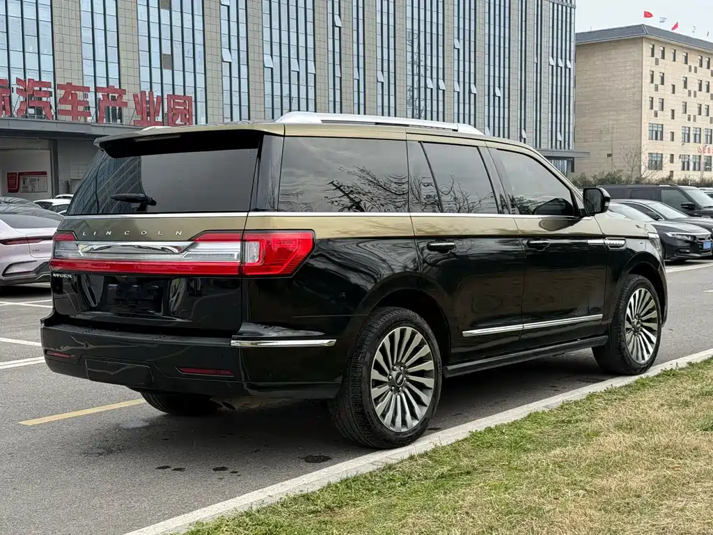 Navigator 3.5 T Honor Shine