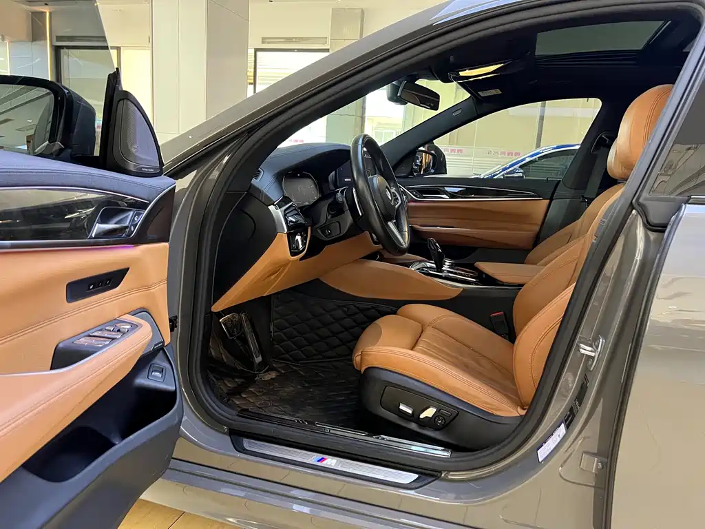 BMW 6 Series GT 630 i M Sport Package