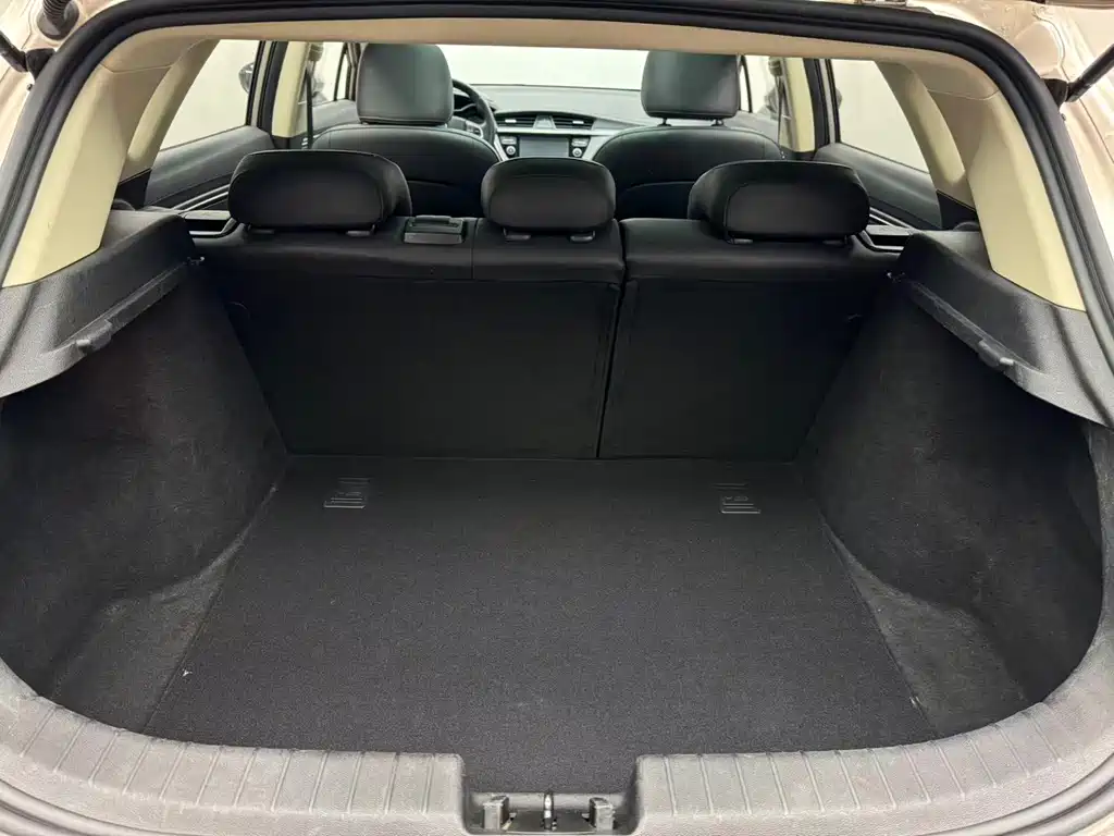 Emgrand GS Grace 1.3 T Auto Premium Style