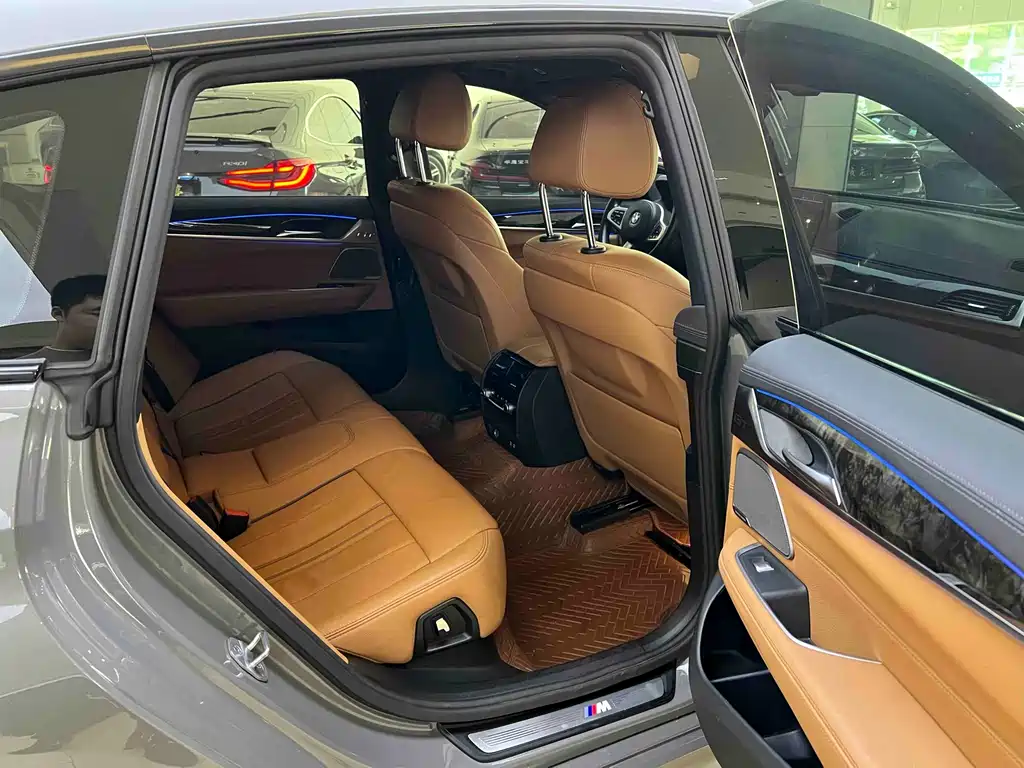 BMW 6 Series GT 630 i M Sport Package