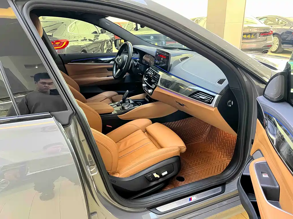 BMW 6 Series GT 630 i M Sport Package
