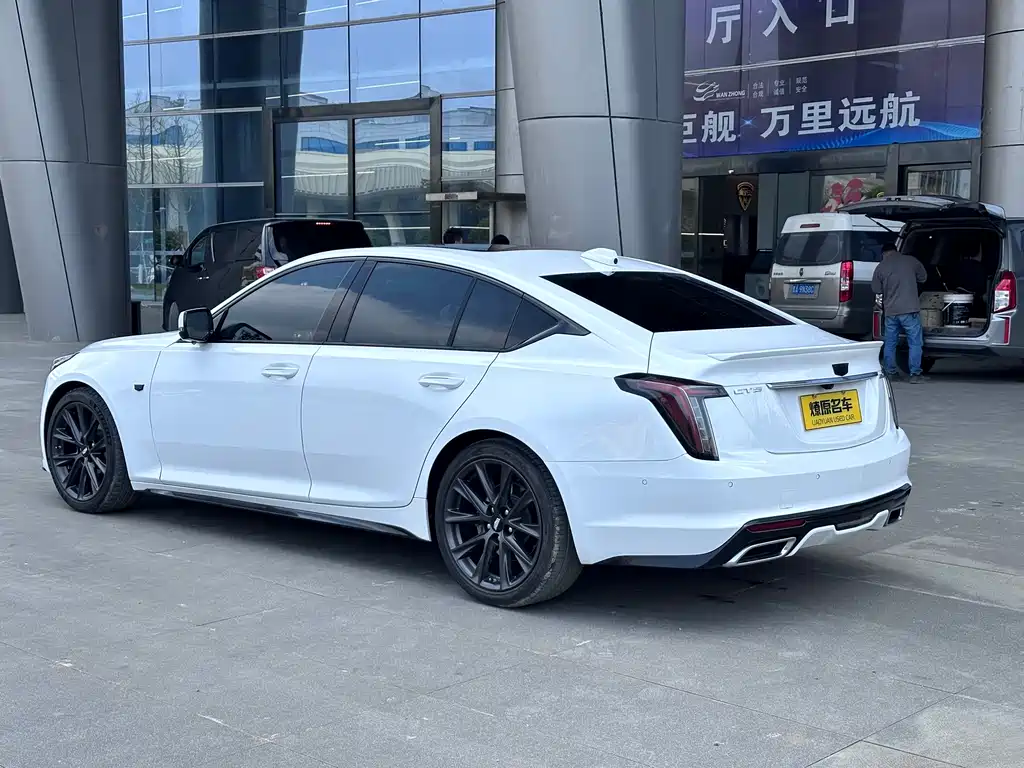 Cadillac CT5 Facelift 28 T Platinum Sport