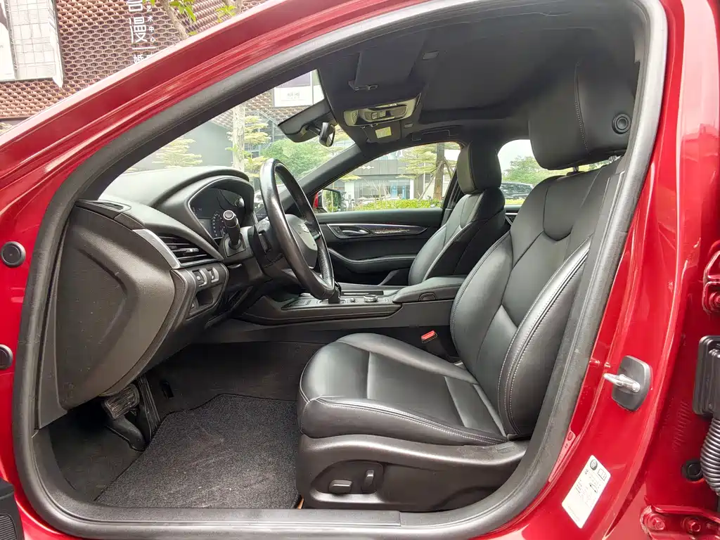 Cadillac CT5 Facelift 28 T Fashion