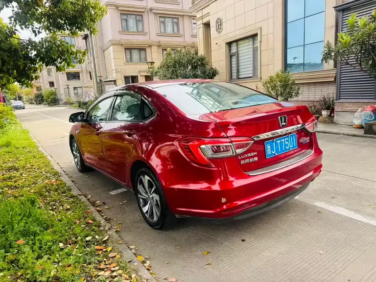 Luxgen 5 纳5 2015款 1.8 T 自动旗舰型