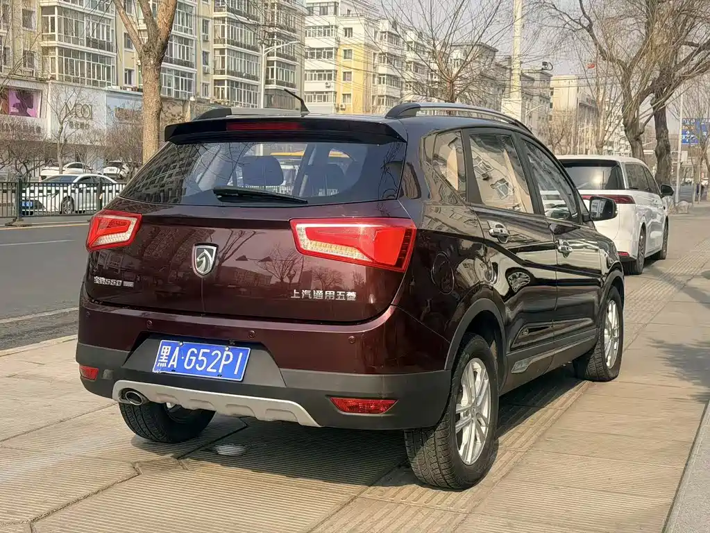 Baojun 560 宝骏560 2016款 1.5 T 手动舒适型