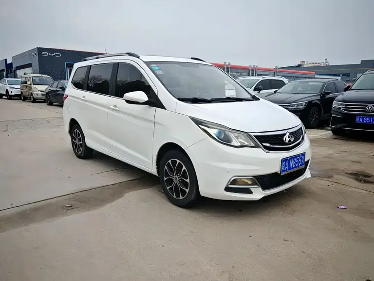 Changan Oshan A600 1.5 L Manual Luxury 7-seat