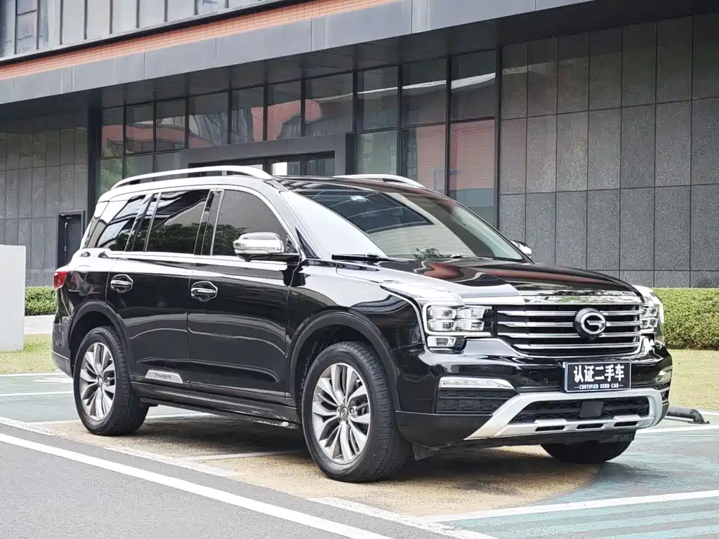 GAC Trumpchi GS8 320 T 2 WD Luxury Connected (7-seat)