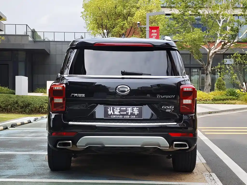 GAC Trumpchi GS8 320 T 2 WD Luxury Connected (7-seat)
