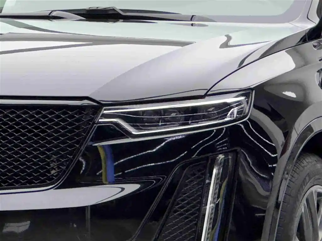 Cadillac XT6 2.0 T 6-seat 4 WD Distinguished Executive Black Label
