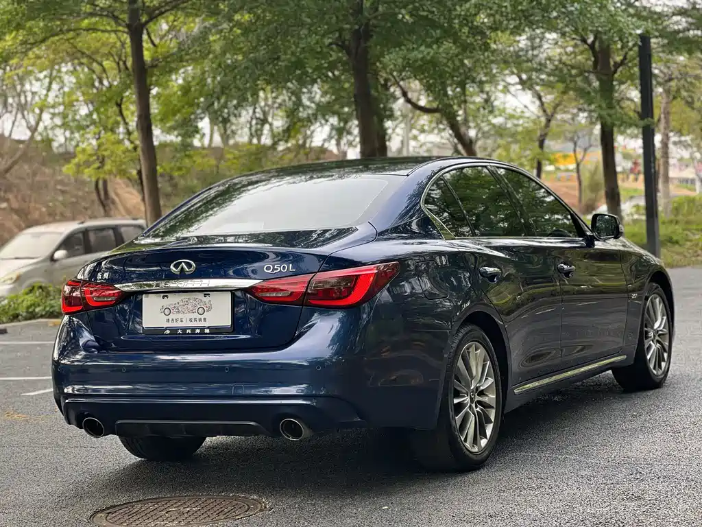 Infiniti Q50 L 2.0 T Progressive Enjoyment CN-VI
