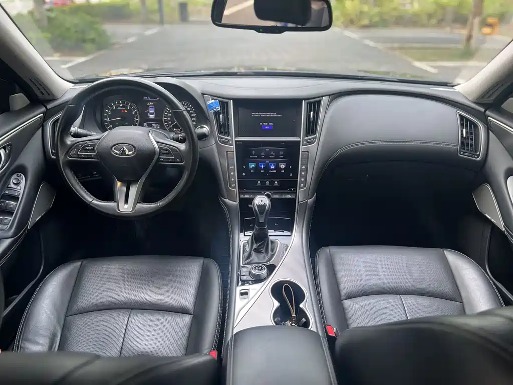Infiniti Q50 L 2.0 T Progressive Enjoyment CN-VI