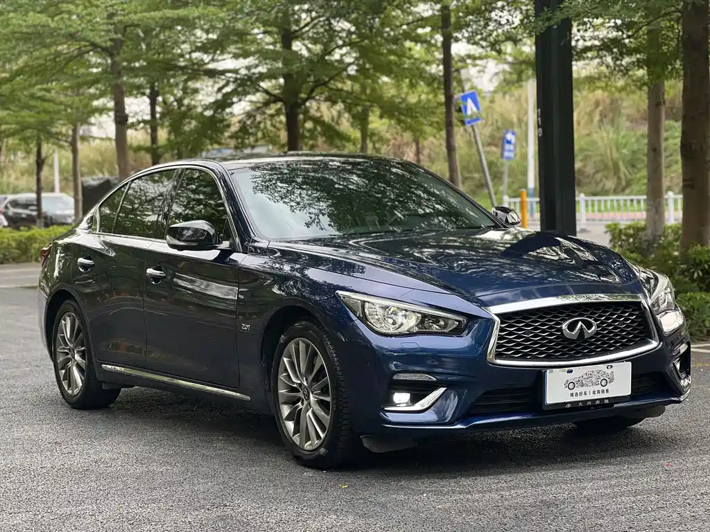 Infiniti Q50 L 2.0 T Progressive Enjoyment CN-VI