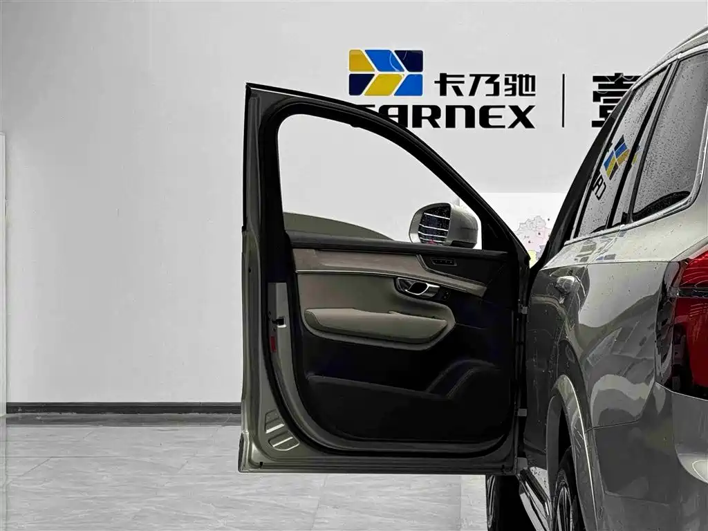Volvo XC90 Facelift B6 Smart Vision Luxury 6-seat