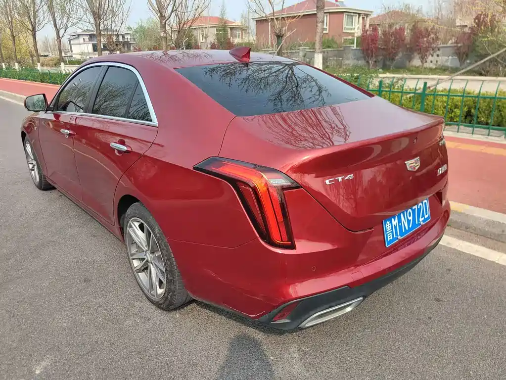 Cadillac CT4 28 T Luxury