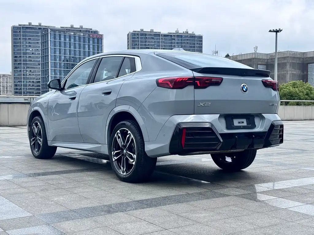 BMW X2 (Import) sDrive25 i M Sport Package