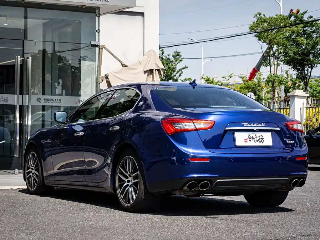 Ghibli 3.0 T Standard