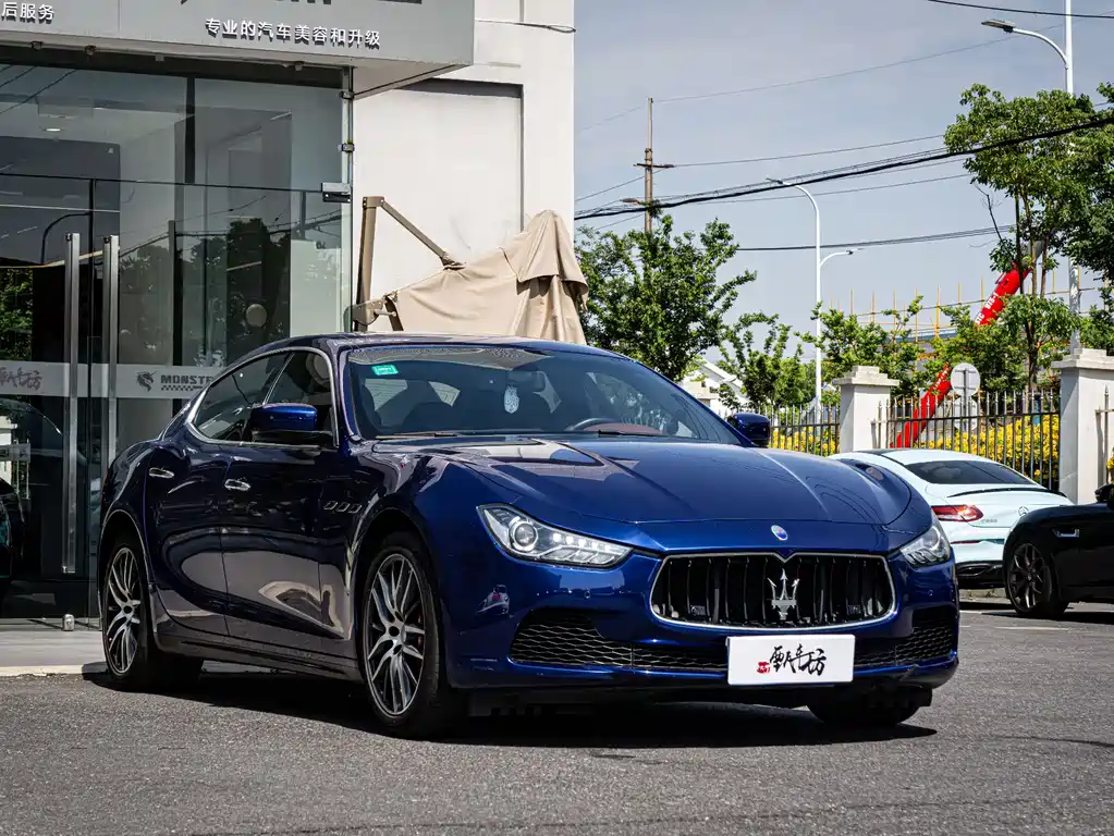Ghibli 3.0 T Standard