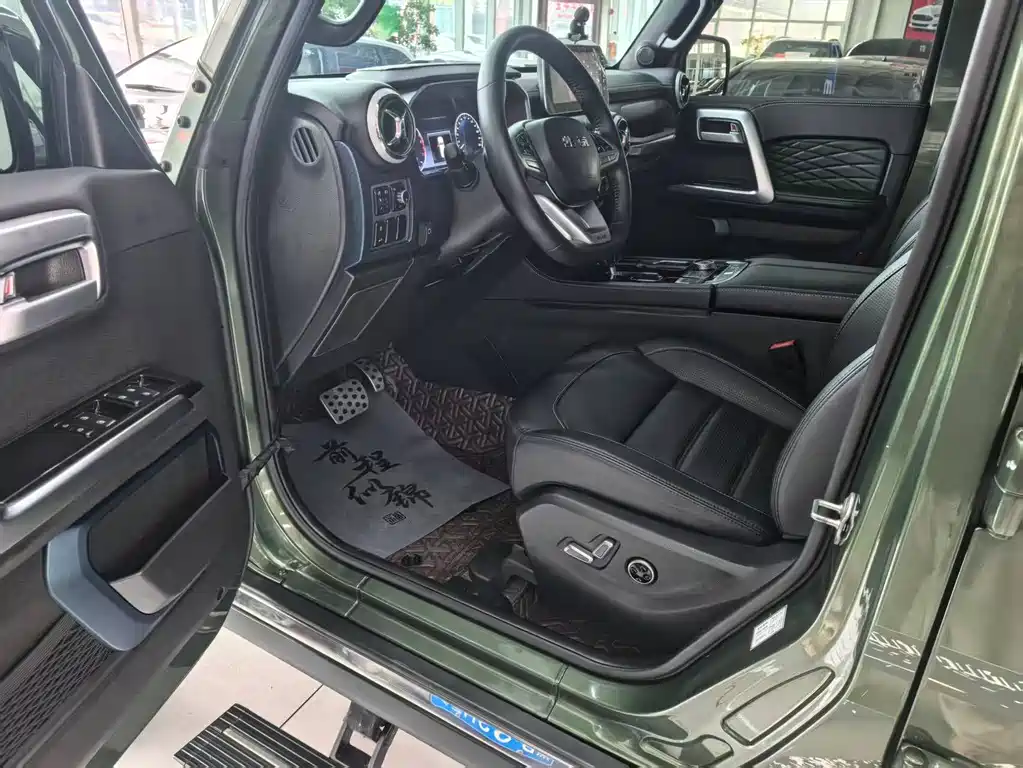 BAIC BJ40 2.3 T Auto 4 WD Rainforest Cross