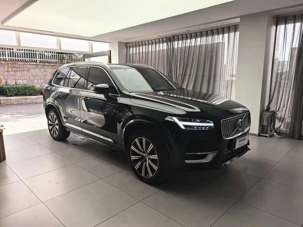 Volvo XC90 PHEV E Drive Hybrid T8 Smart Supreme Luxury 7-seat