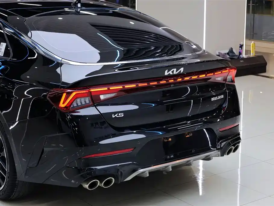 Kia K5 380 T GT-Line Flagship