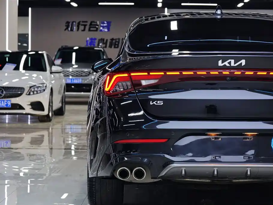Kia K5 380 T GT-Line Flagship