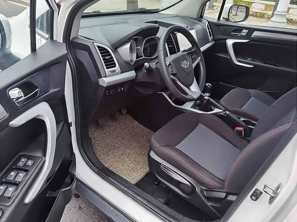 Refine S3 1.5 L Manual Luxury