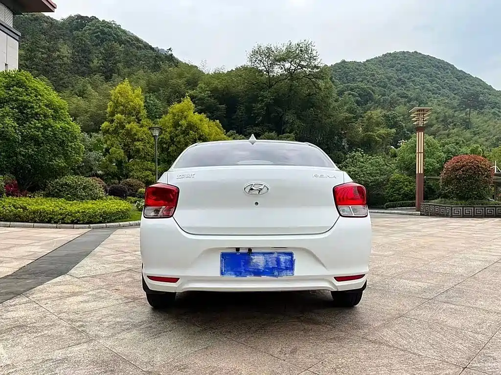 Accent 1.4 L Manual Refreshed CN-V