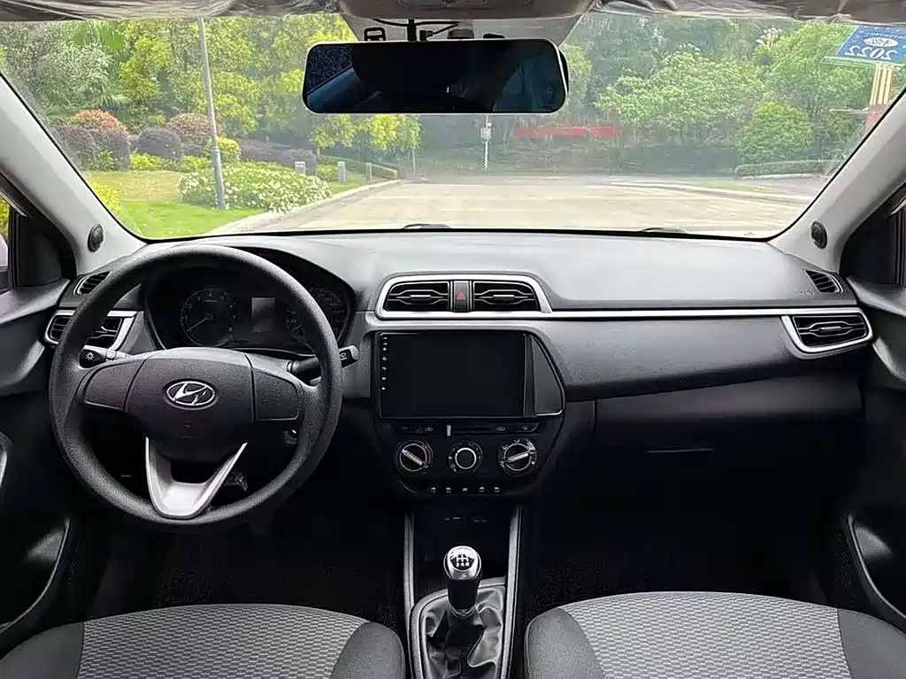 Accent 1.4 L Manual Refreshed CN-V