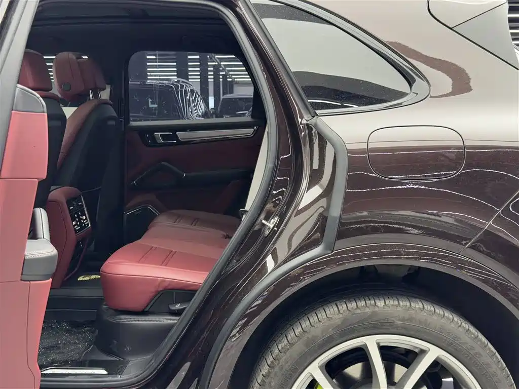 Cayenne NEV Cayenne E-Hybrid 2.0 T Platinum