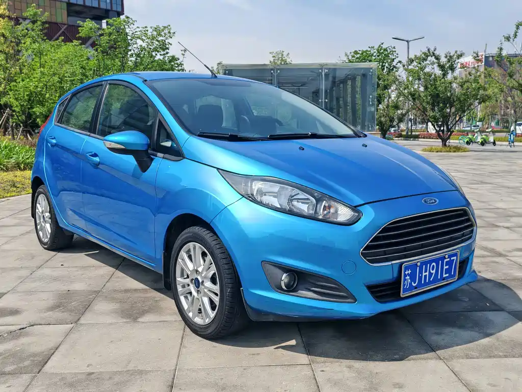 Fiesta Hatchback 1.5 L Auto Fashion