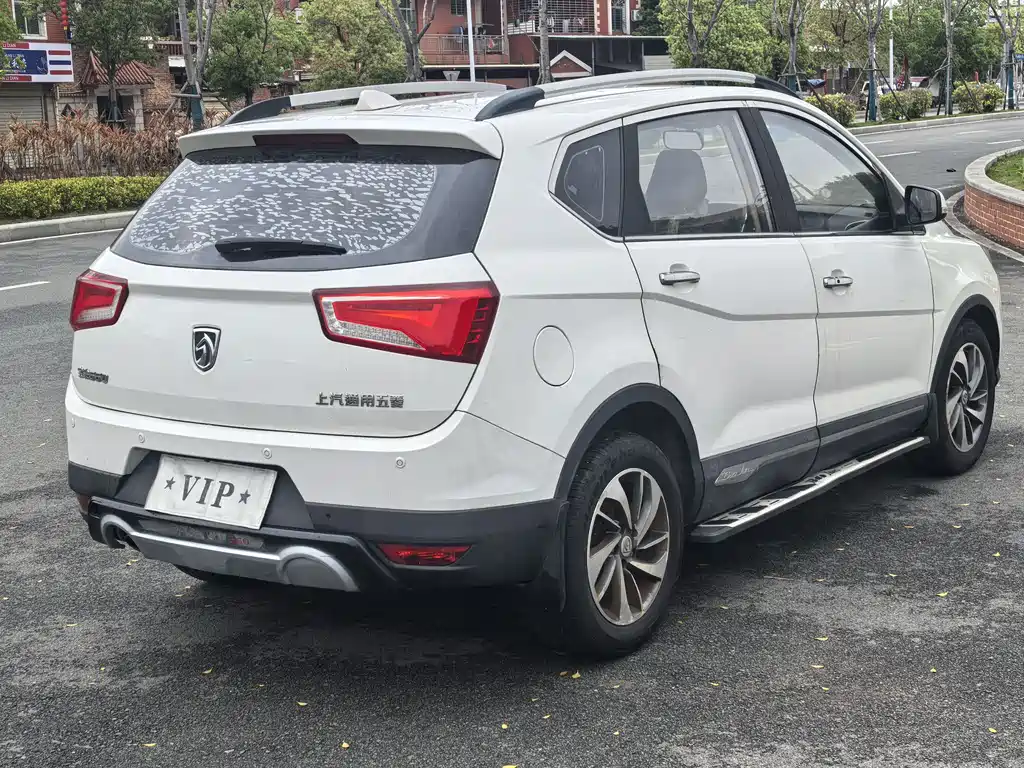 Baojun 560 1.8 L Manual Luxury