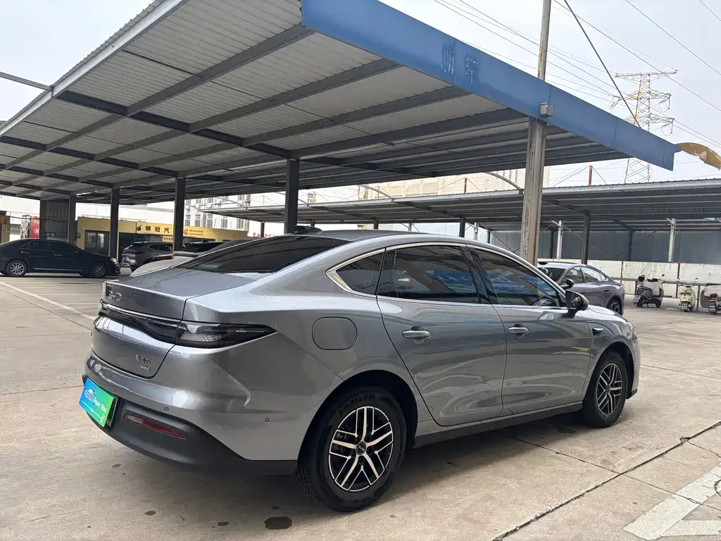 Seal 05 DM-i DM-i Smart Drive 120 KM Flagship