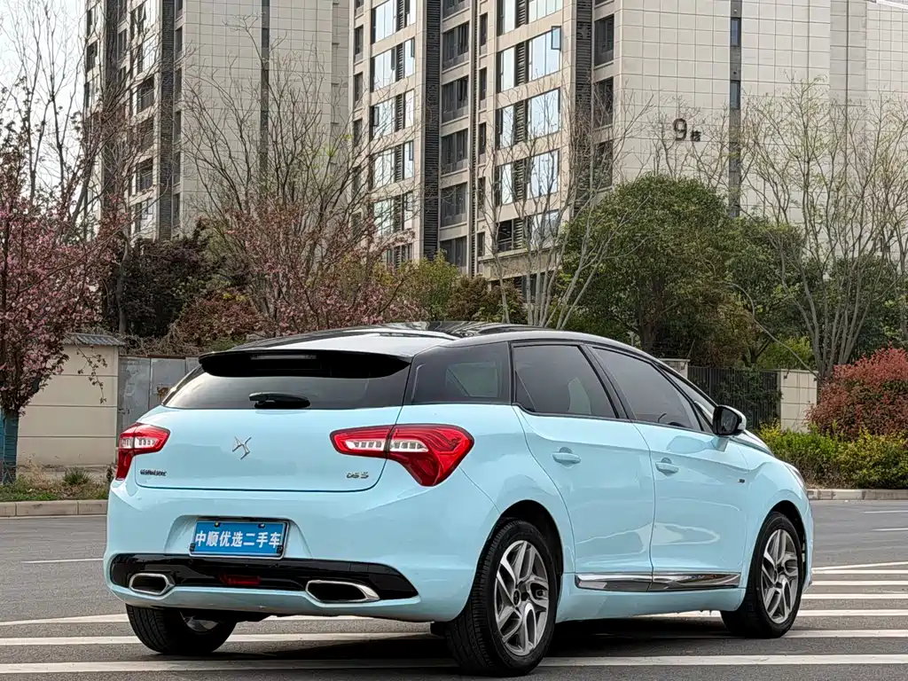 DS 5 1.6 T Graceful THP160