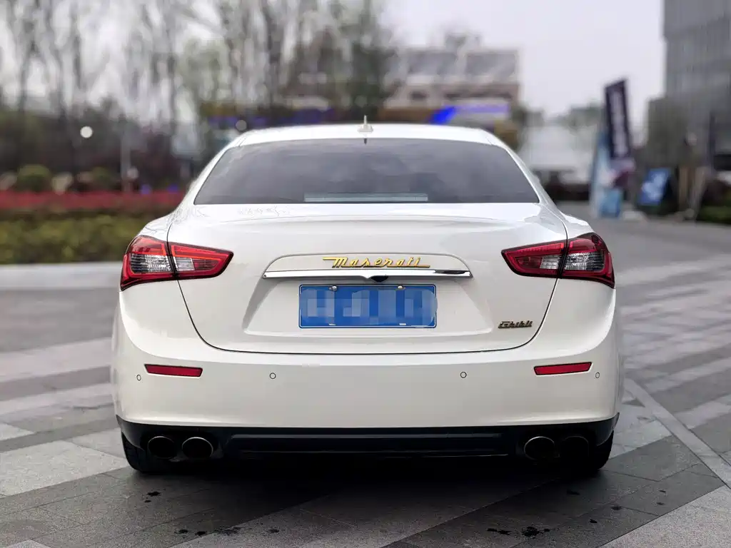 Ghibli 3.0 T Standard
