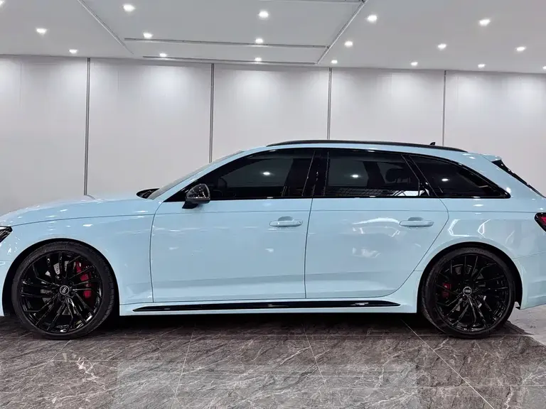 Audi RS 4 RS4 Avant Ignite Engine