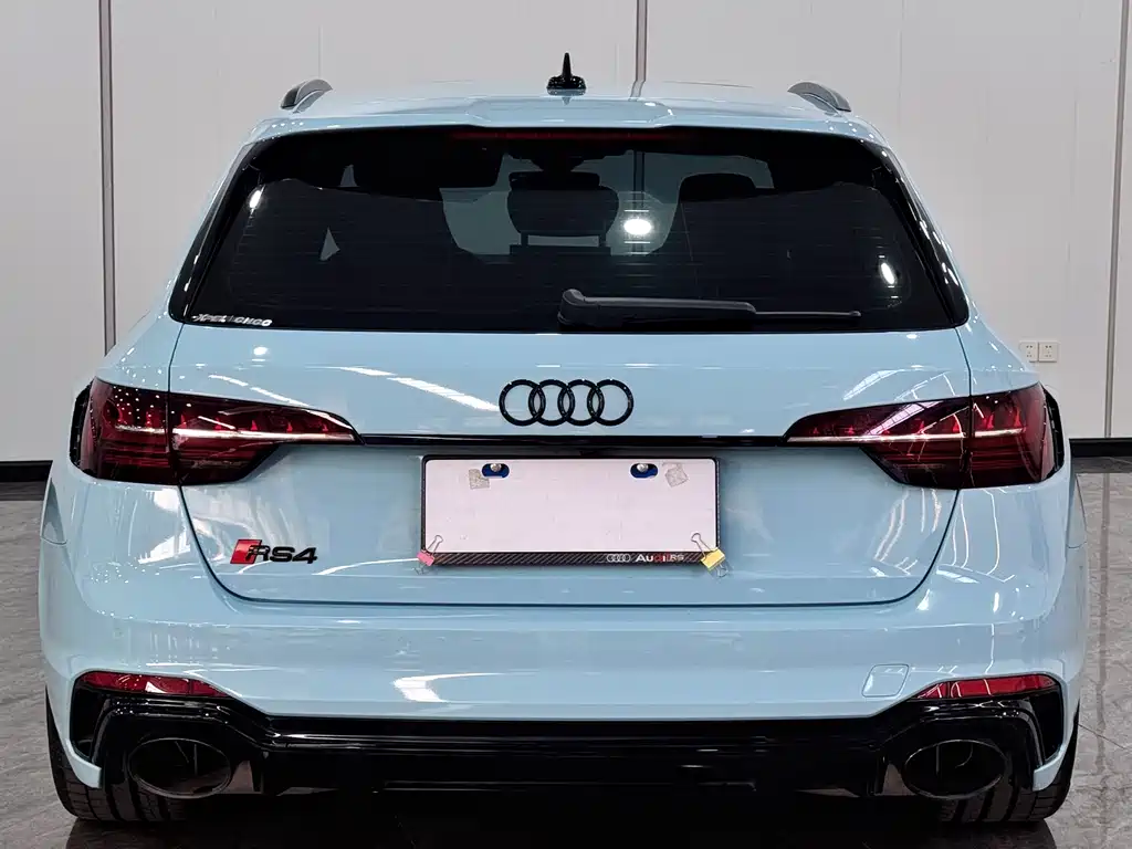 Audi RS 4 RS4 Avant Ignite Engine