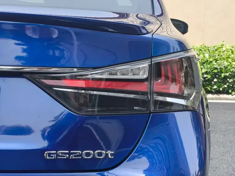Lexus GS 200 t F SPORT