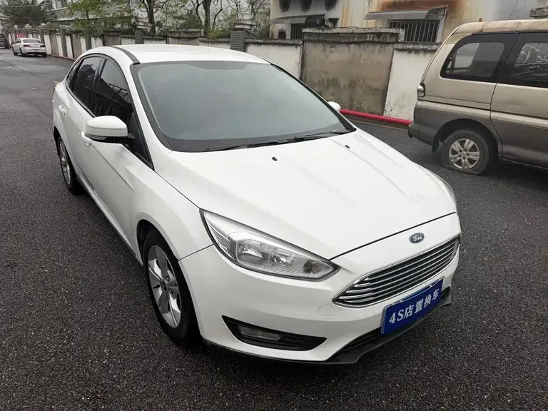 Ford Focus Sedan Classic 1.6 L Auto Comfort Smart Travel