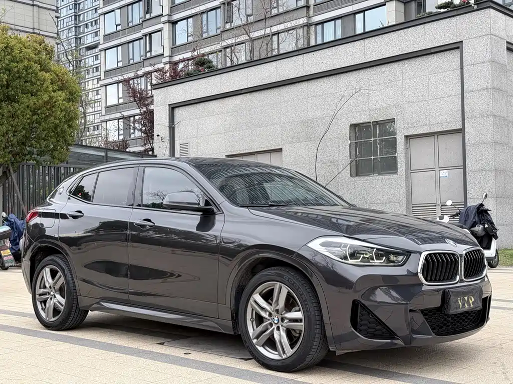 BMW X2 Facelift sDrive25 i M Offroad Package