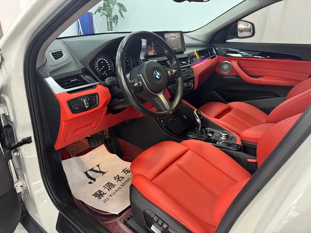 BMW X2 sDrive25 i Night