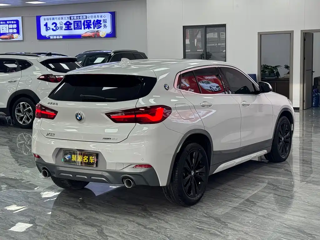 BMW X2 sDrive25 i Night